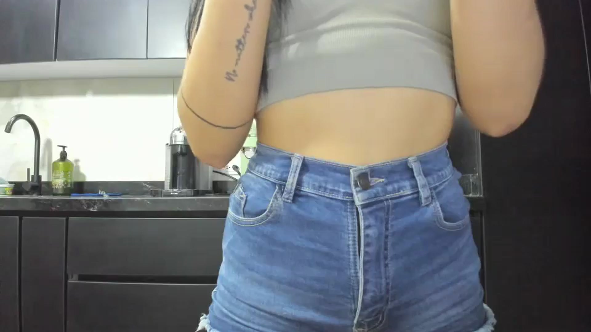 Gallery image thumbnail from Kattgalle's myfreecams stream on, 04/29/2025, 01:05 image 19 of 20