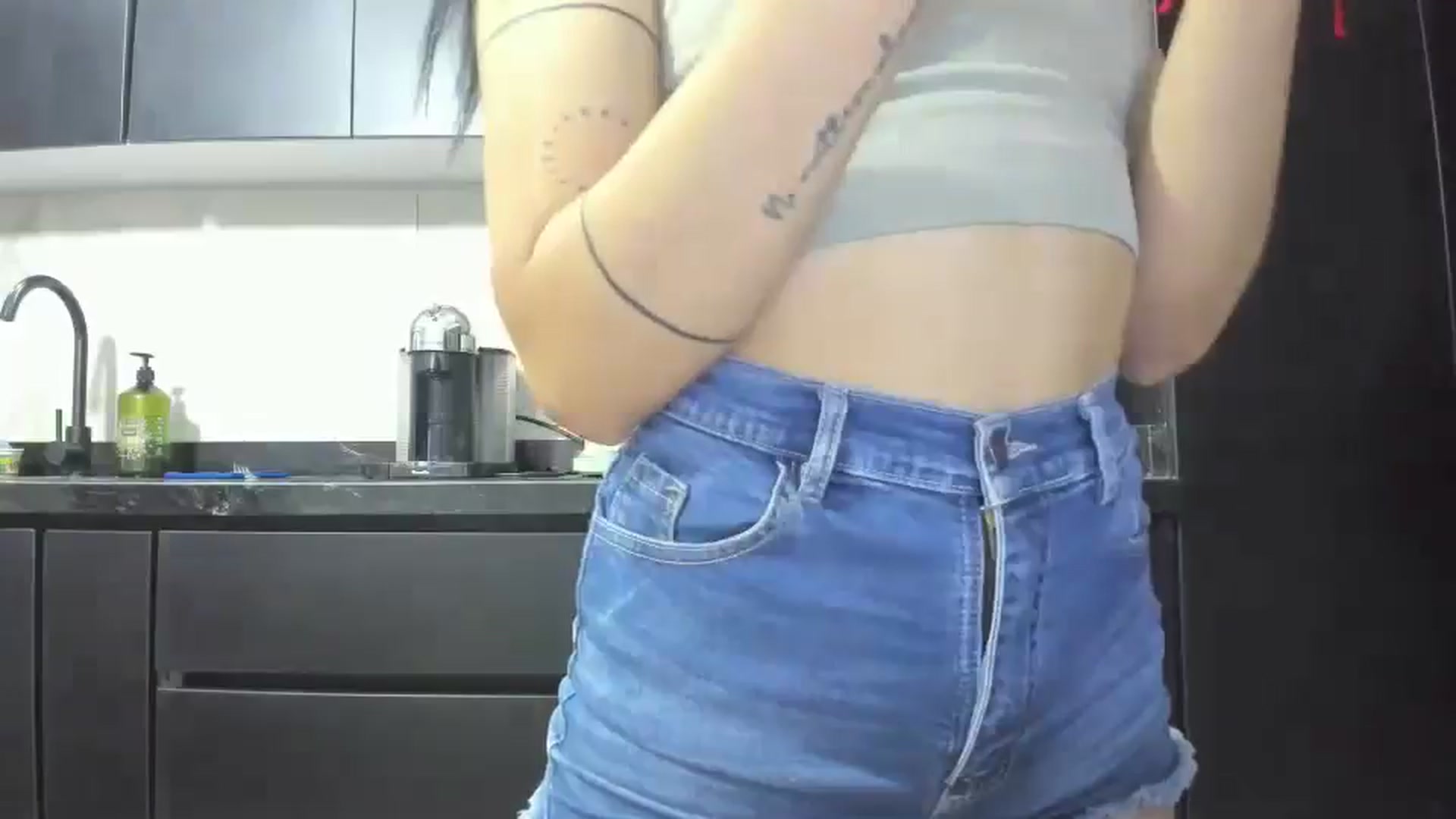 Gallery image thumbnail from Kattgalle's myfreecams stream on, 04/29/2025, 01:05 image 10 of 20
