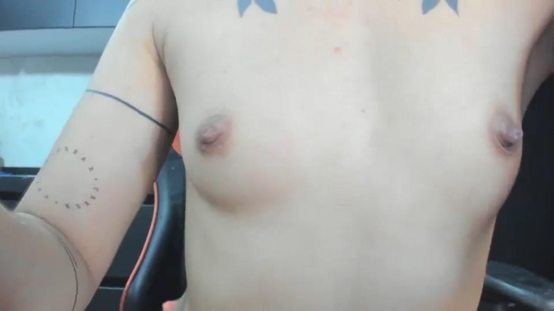 Gallery image thumbnail from Kattgalle's myfreecams stream on, 05/26/2025, 06:13 image 10 of 20