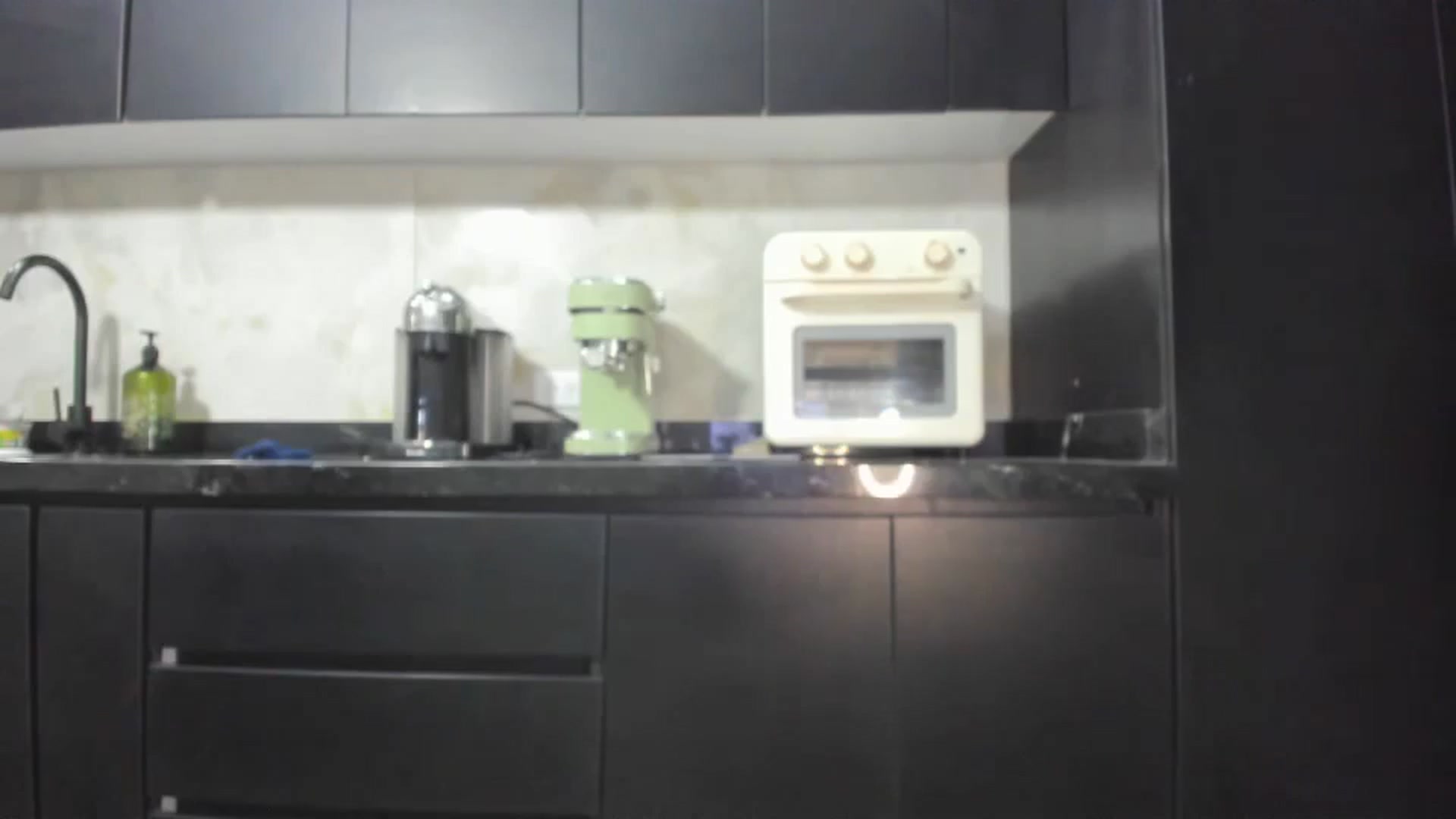 Gallery image thumbnail from Kattgalle's myfreecams stream on, 05/30/2025, 02:28 image 6 of 20