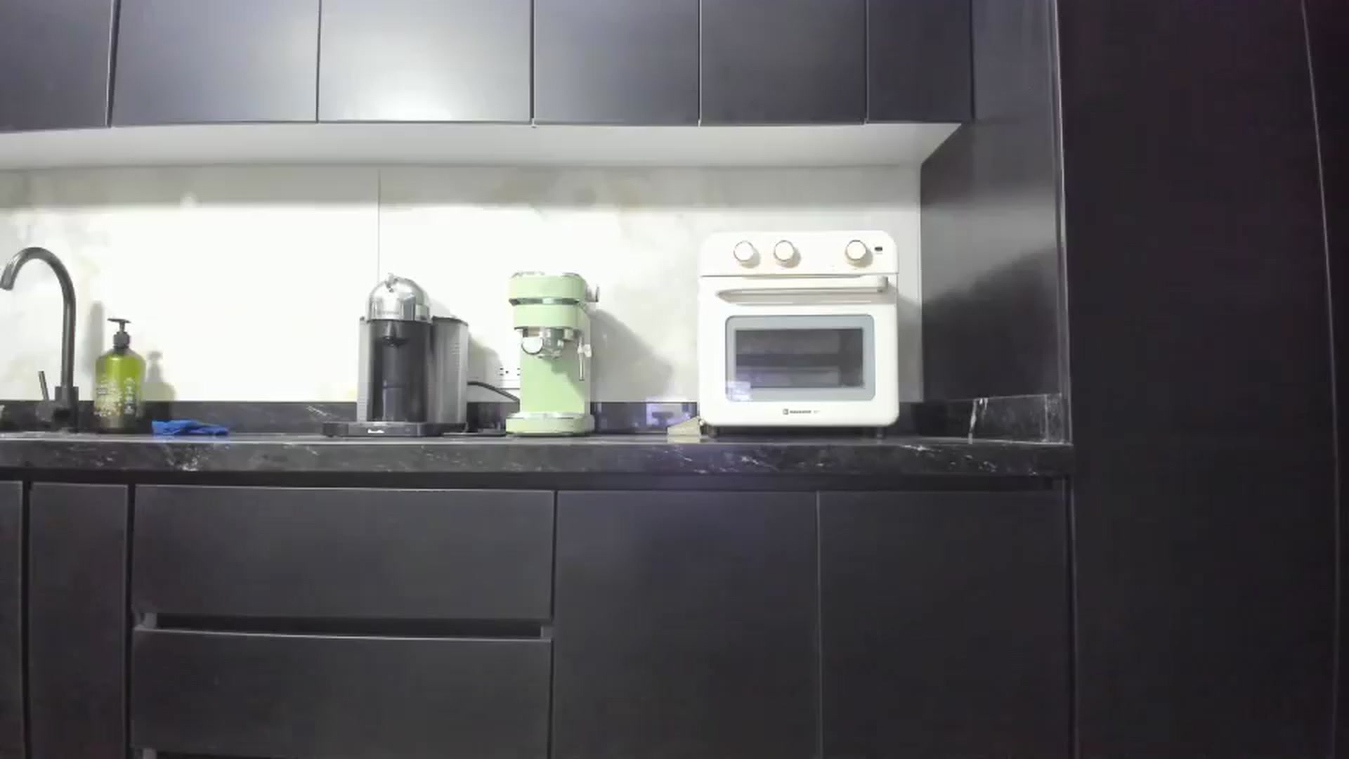 Gallery image thumbnail from Kattgalle's myfreecams stream on, 06/15/2025, 03:35 image 8 of 20