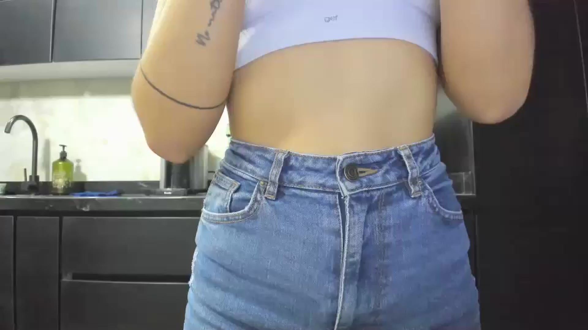 Gallery image thumbnail from Kattgalle's myfreecams stream on, 06/17/2025, 01:55 image 16 of 20
