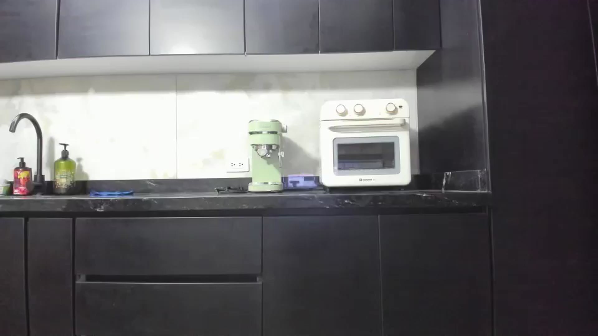 Gallery image thumbnail from Kattgalle's myfreecams stream on, 07/15/2025, 01:38 image 1 of 20