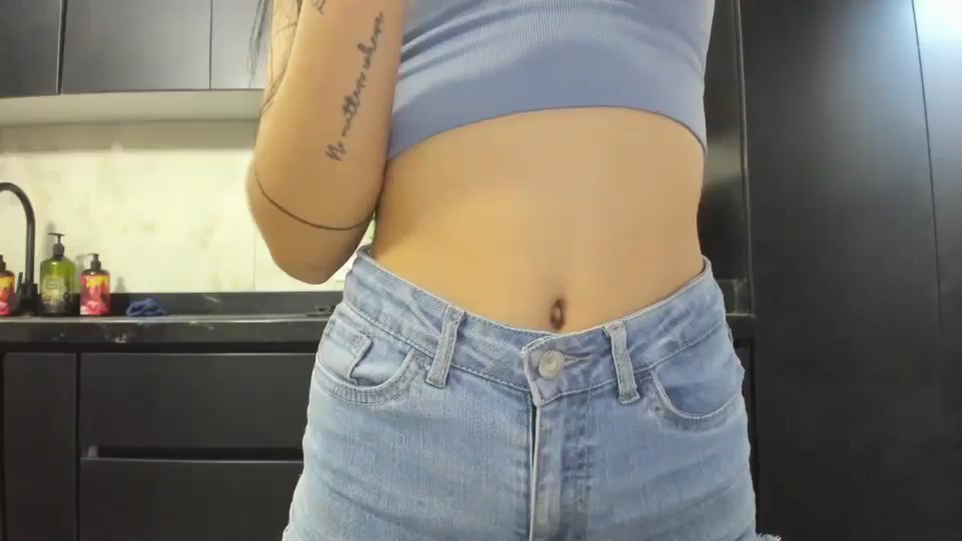 Gallery image thumbnail from Kattgalle's myfreecams stream on, 07/18/2025, 22:27 image 17 of 20