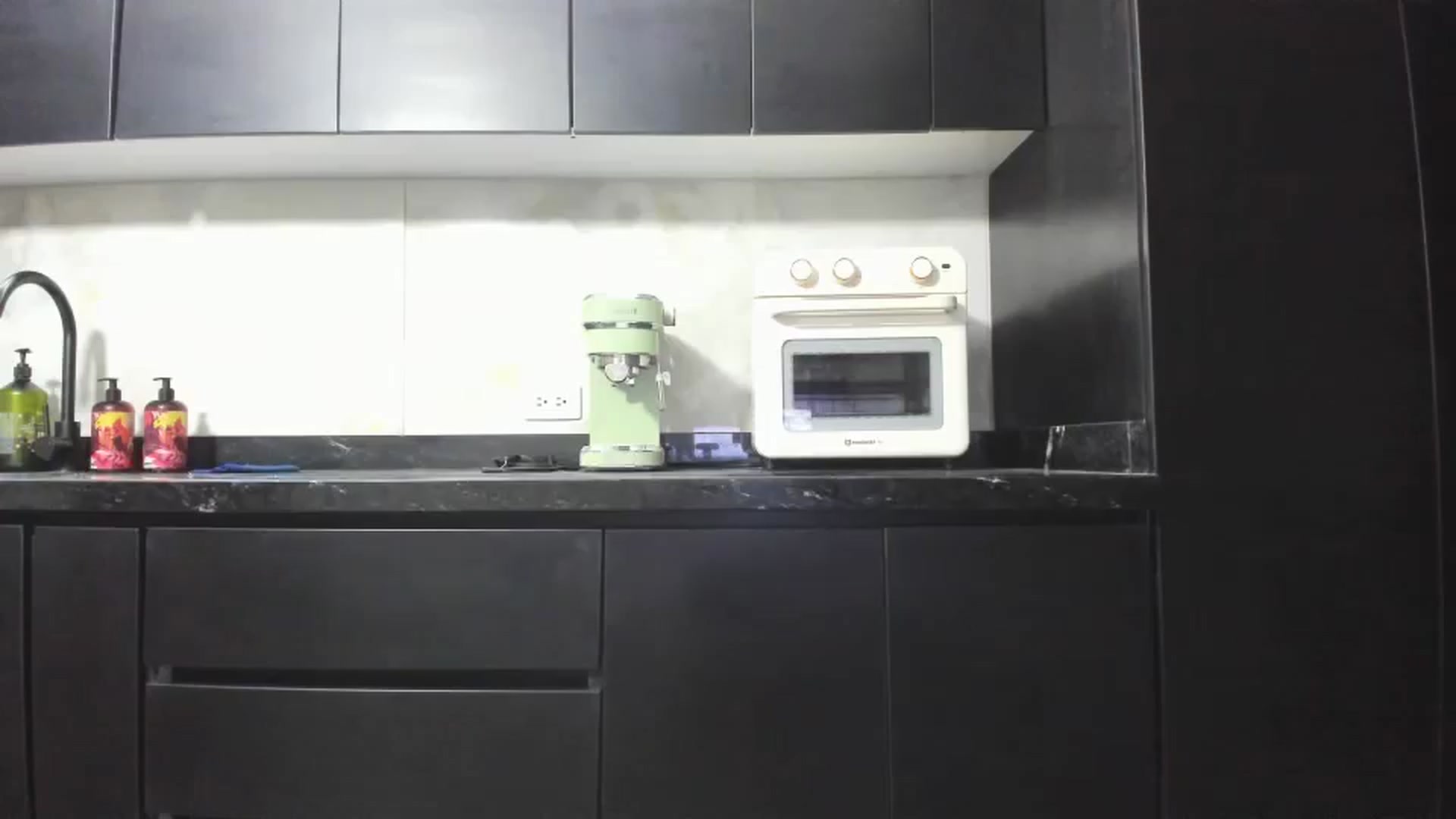 Gallery image thumbnail from Kattgalle's myfreecams stream on, 07/26/2025, 01:16 image 16 of 20