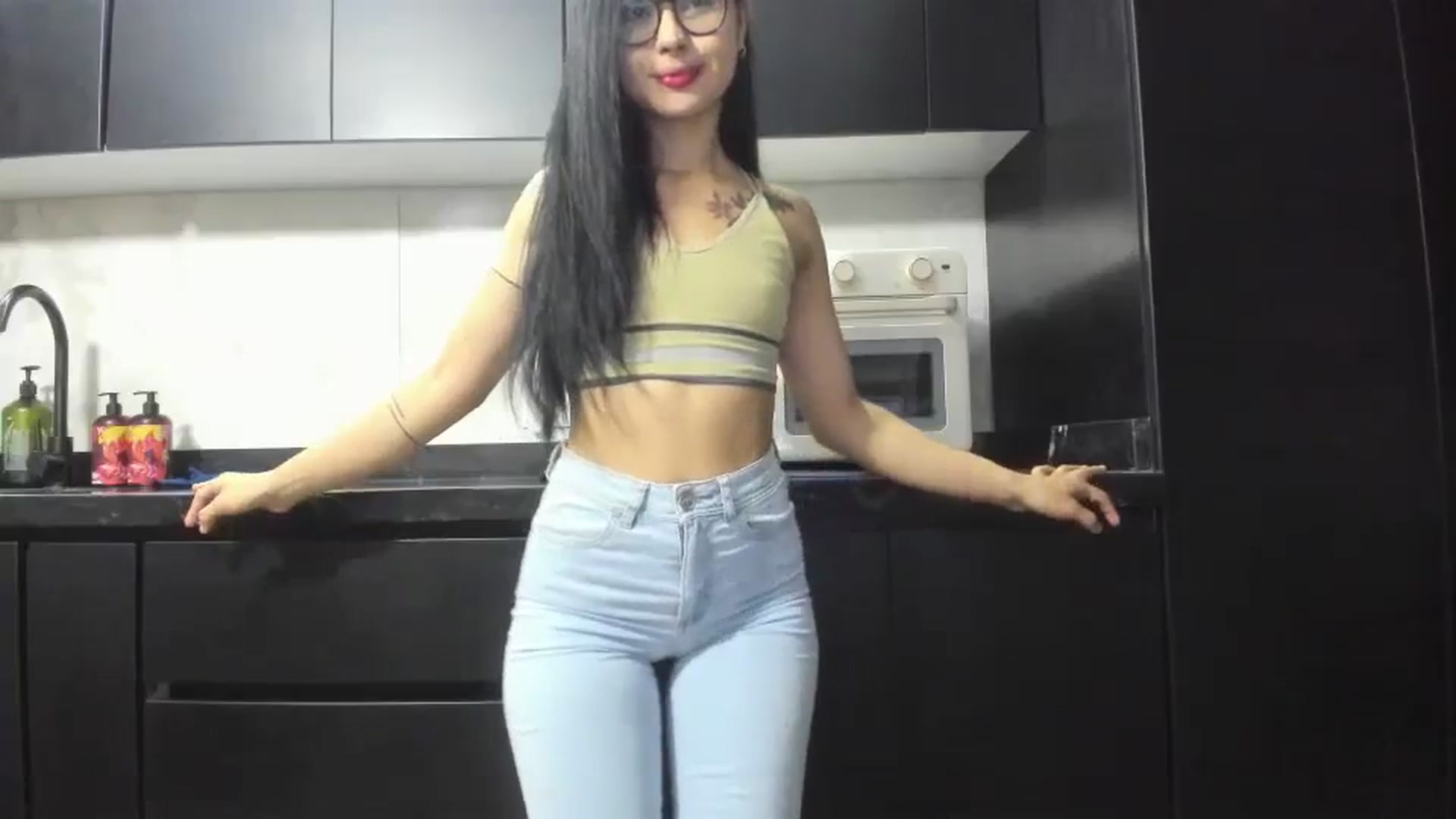 Gallery image thumbnail from Kattgalle's myfreecams stream on, 08/04/2025, 01:49 image 12 of 20