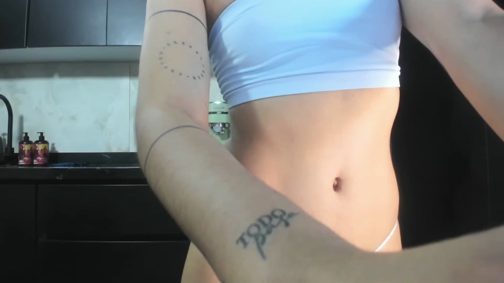 Gallery image thumbnail from Kattgalle's myfreecams stream on, 08/08/2025, 03:45 image 17 of 20