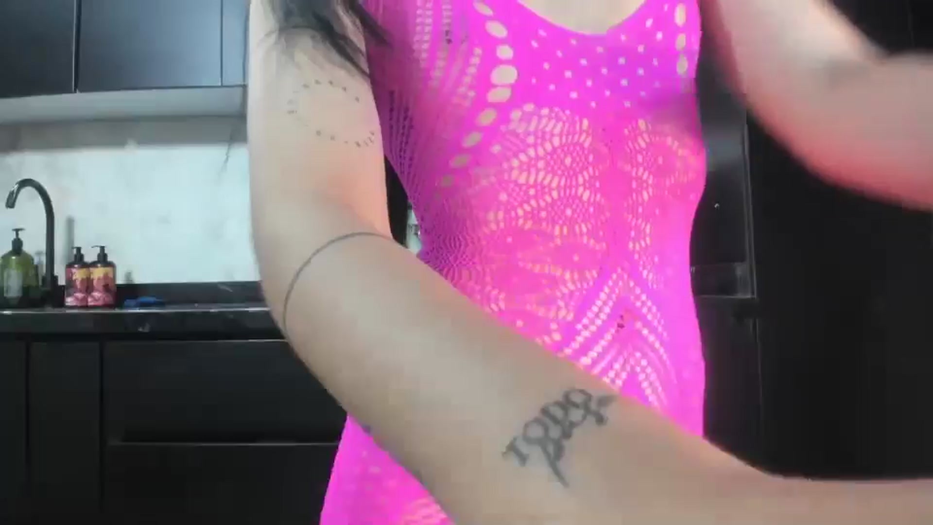 Gallery image thumbnail from Kattgalle's myfreecams stream on, 08/18/2025, 01:57 image 10 of 20