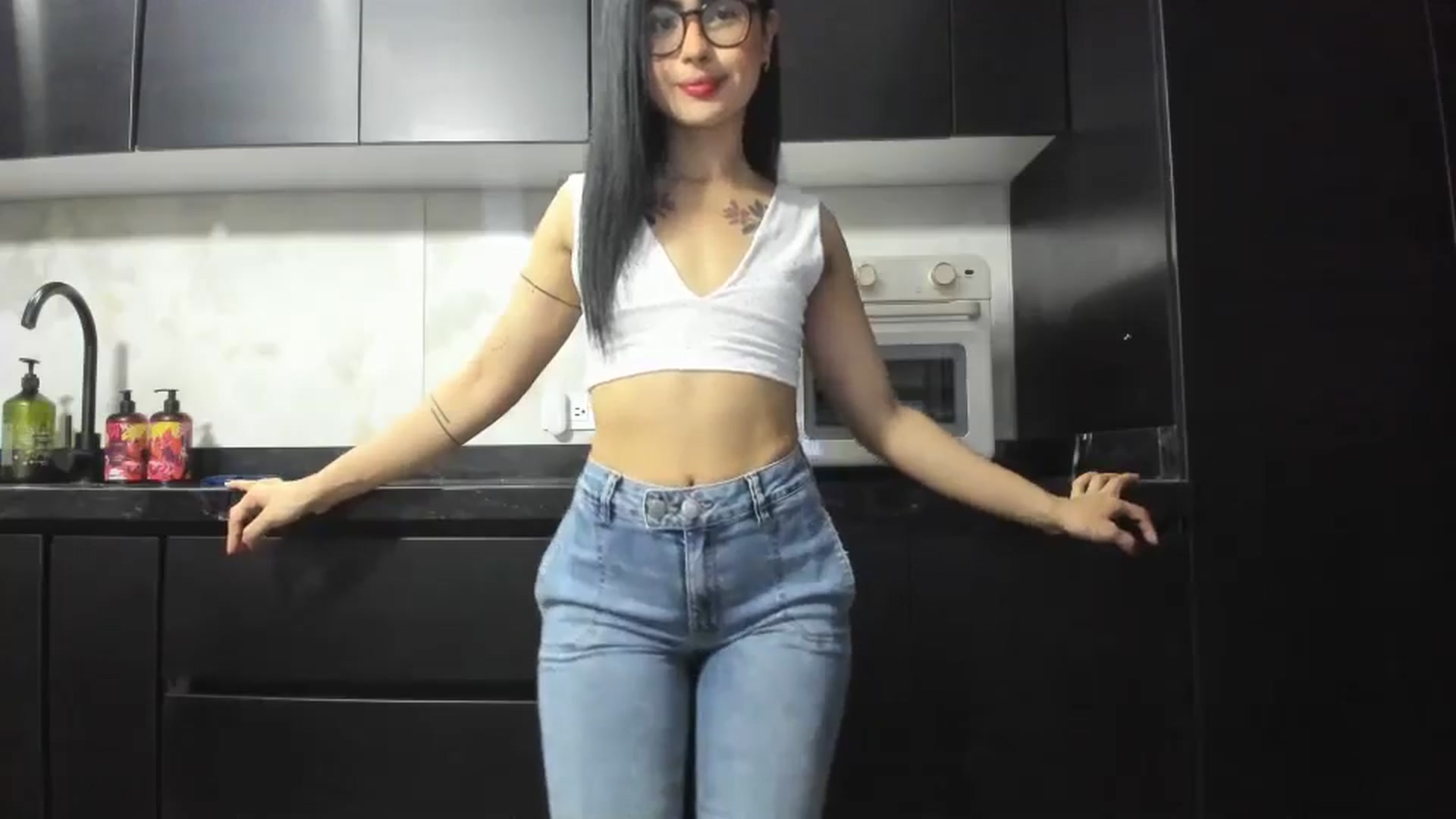 Gallery image thumbnail from Kattgalle's myfreecams stream on, 08/19/2025, 24:43 image 15 of 20