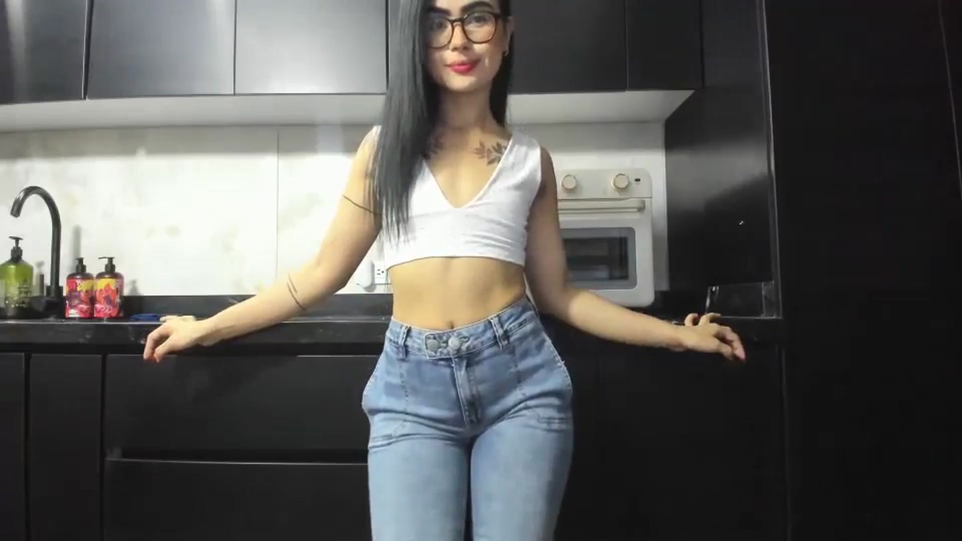 Gallery image thumbnail from Kattgalle's myfreecams stream on, 08/19/2025, 24:43 image 13 of 20
