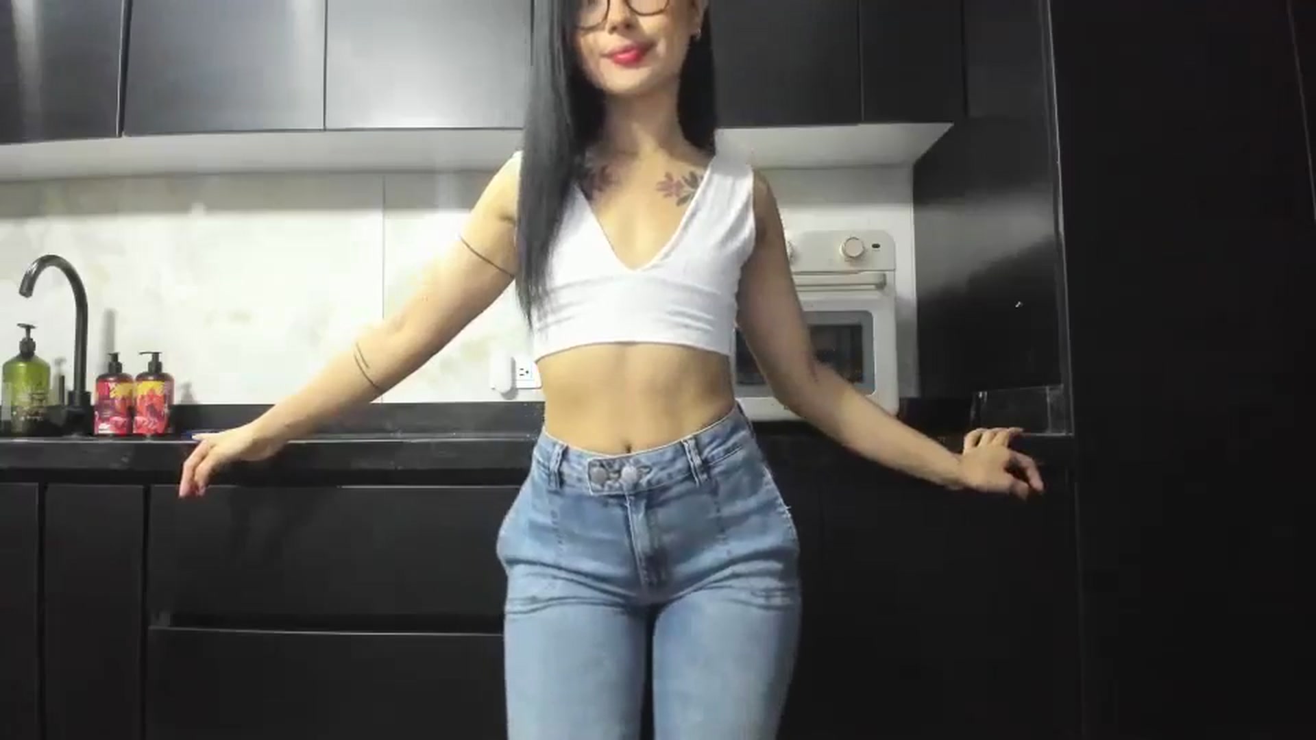 Gallery image thumbnail from Kattgalle's myfreecams stream on, 08/19/2025, 24:43 image 16 of 20