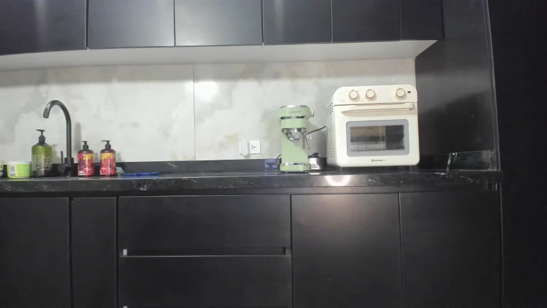 Gallery image thumbnail from Kattgalle's myfreecams stream on, 08/22/2025, 08:56 image 4 of 20