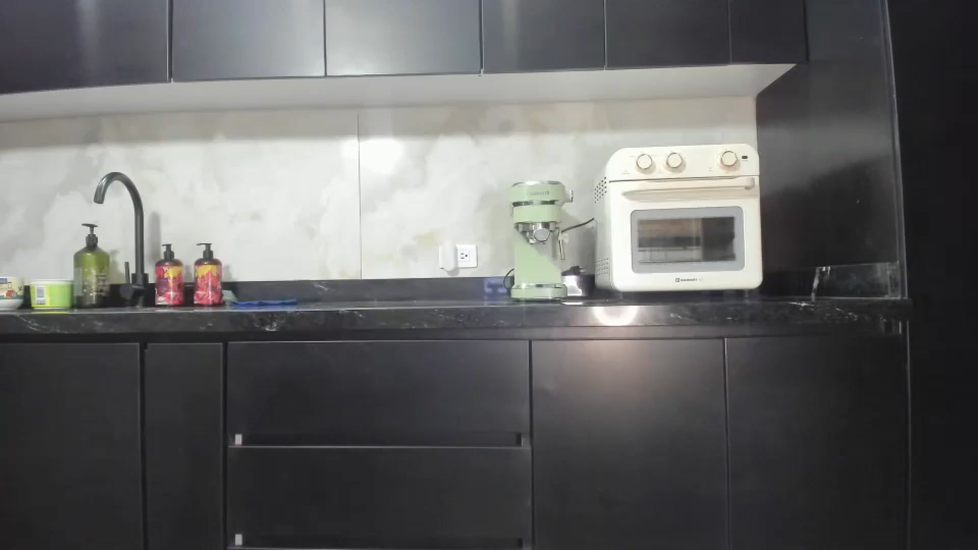 Gallery image thumbnail from Kattgalle's myfreecams stream on, 08/22/2025, 08:56 image 10 of 20