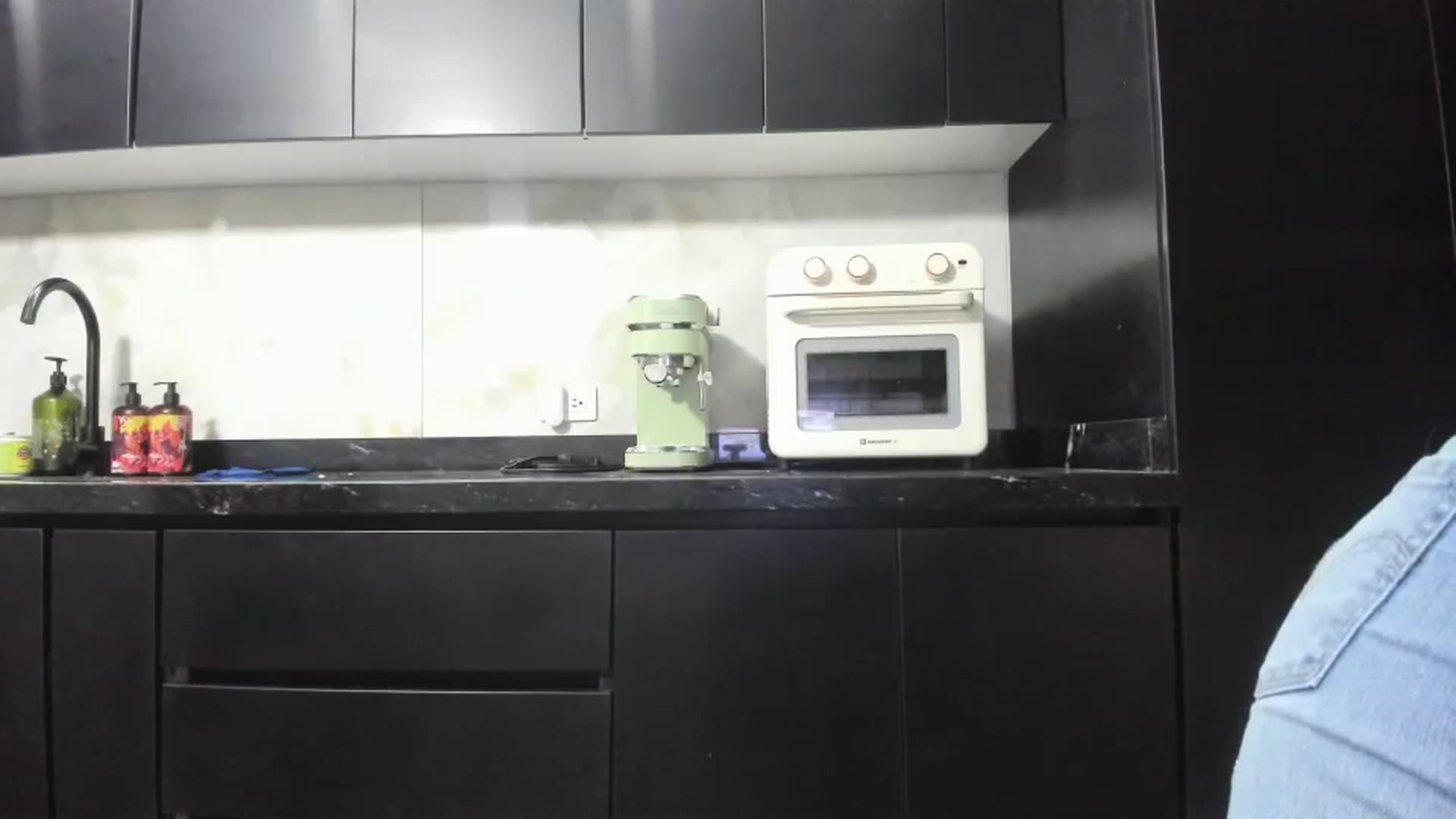 Gallery image thumbnail from Kattgalle's myfreecams stream on, 08/24/2025, 02:52 image 3 of 20