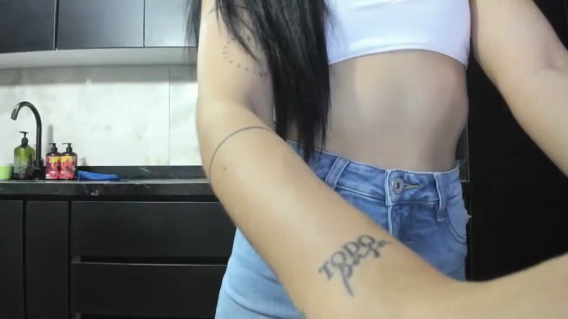 Gallery image thumbnail from Kattgalle's myfreecams stream on, 08/29/2025, 24:37 image 7 of 20