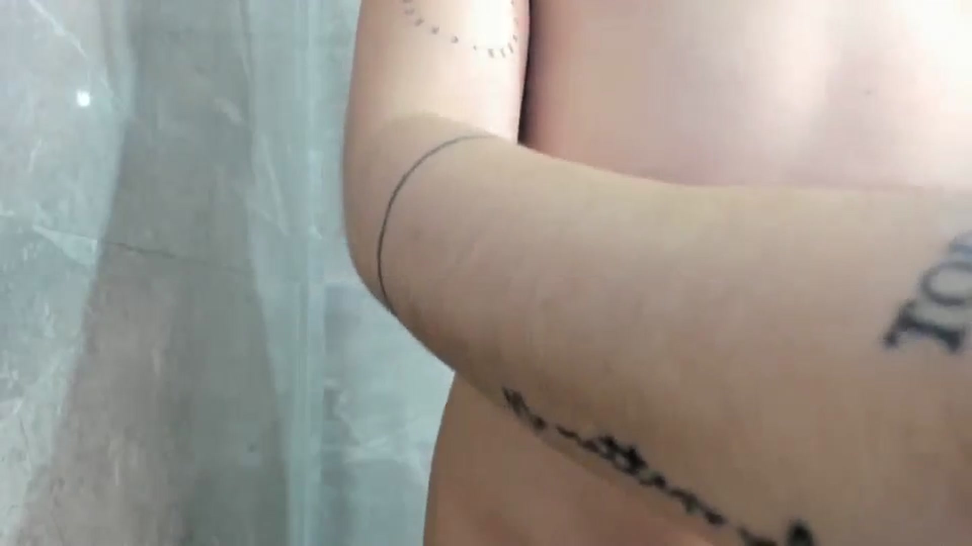 Gallery image thumbnail from Kattgalle's myfreecams stream on, 09/01/2025, 08:31 image 20 of 20