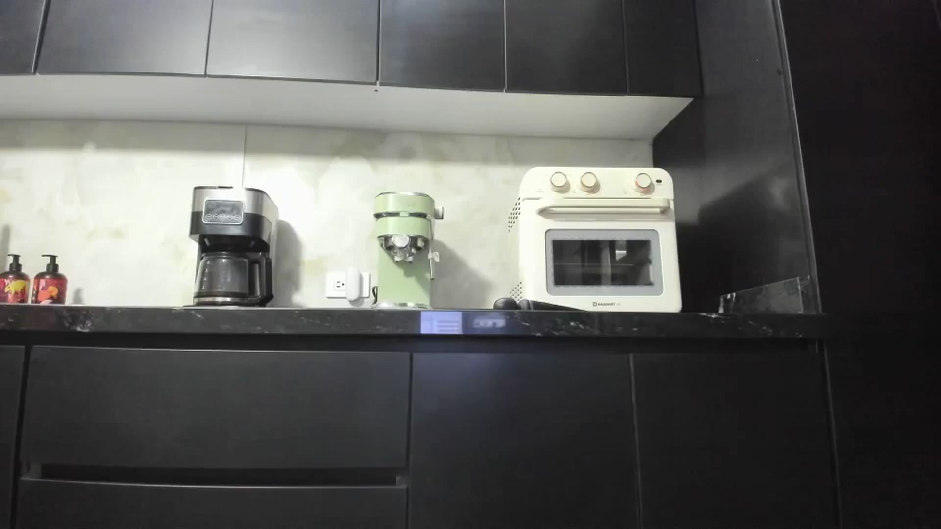 Gallery image thumbnail from Kattgalle's myfreecams stream on, 10/05/2025, 08:12 image 5 of 20