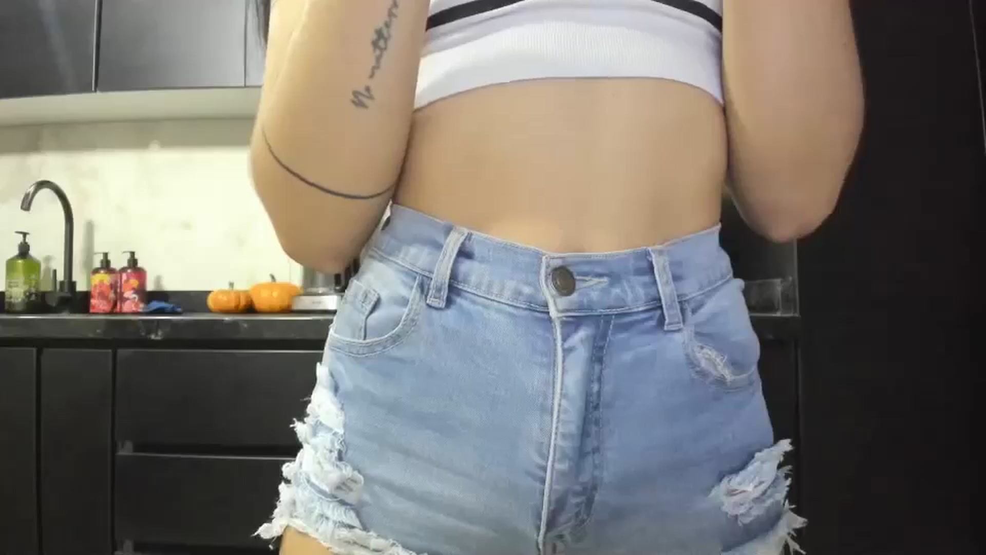 Gallery image thumbnail from Kattgalle's myfreecams stream on, 10/15/2025, 01:43 image 14 of 20