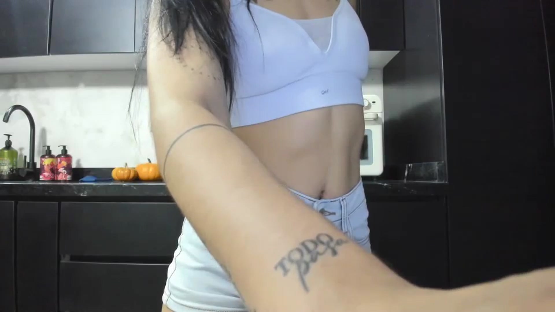 Gallery image thumbnail from Kattgalle's myfreecams stream on, 10/17/2025, 01:28 image 6 of 20