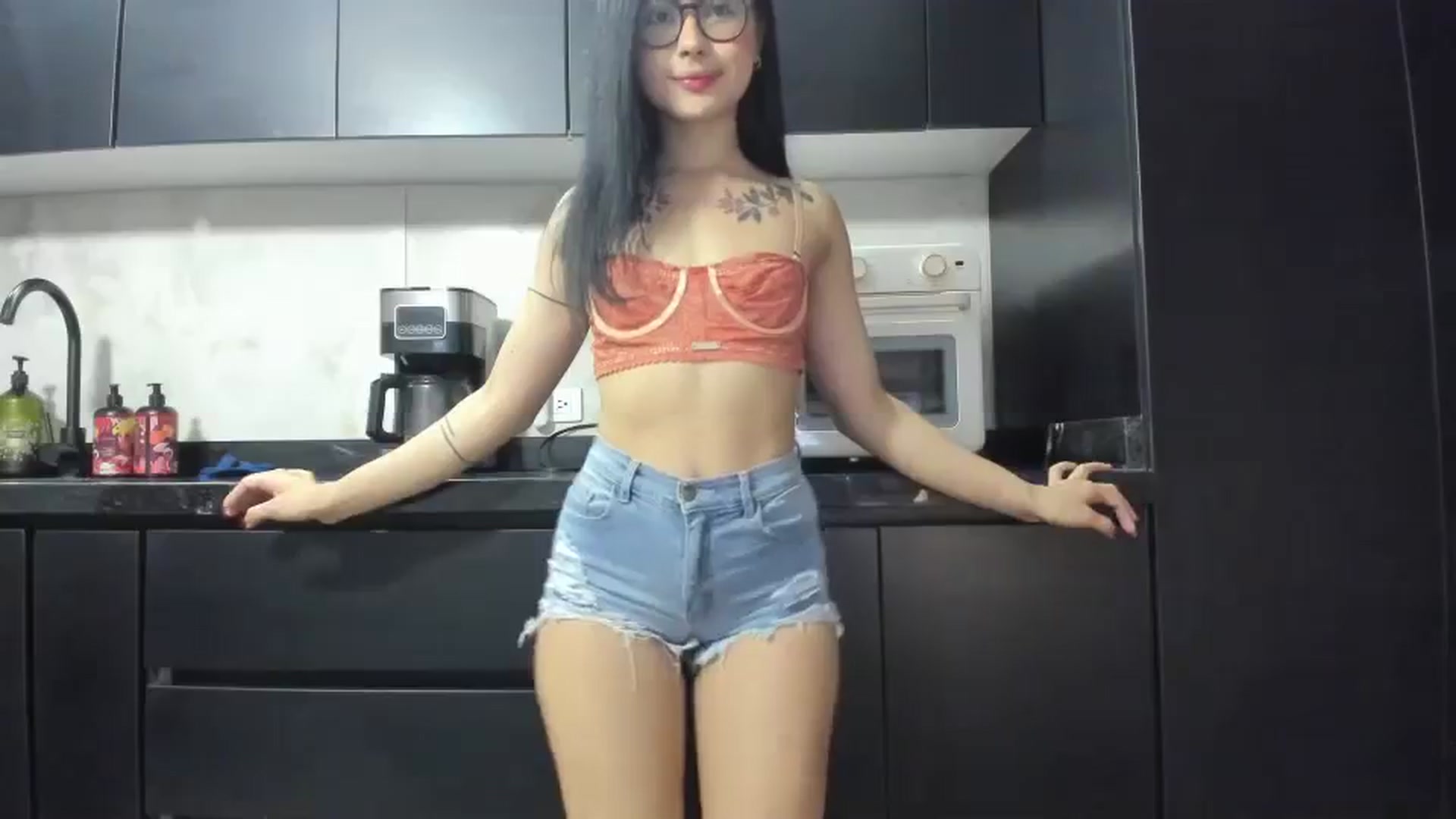 Gallery image thumbnail from Kattgalle's myfreecams stream on, 10/31/2025, 02:07 image 3 of 20