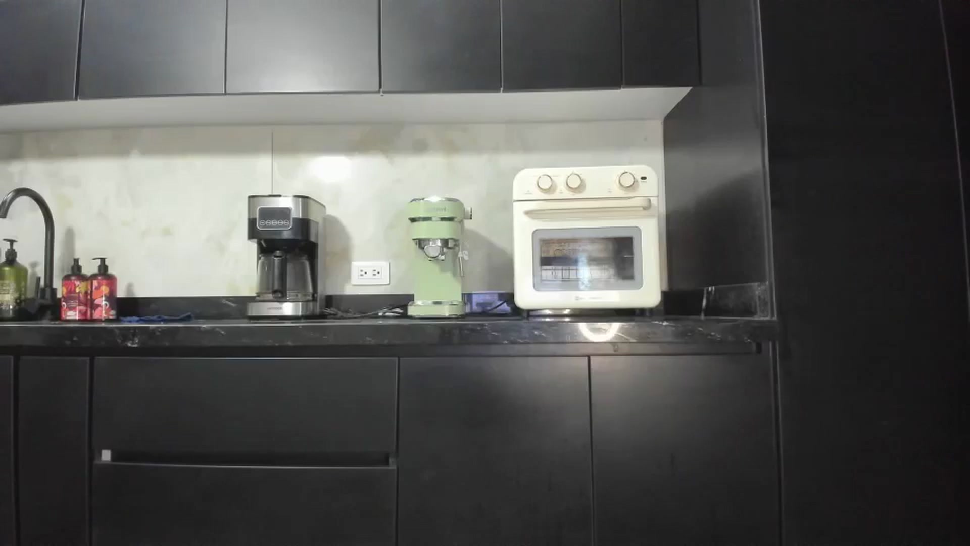 Gallery image thumbnail from Kattgalle's myfreecams stream on, 11/12/2025, 03:59 image 19 of 20