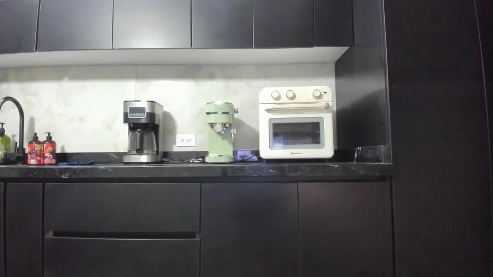 Gallery image thumbnail from Kattgalle's myfreecams stream on, 11/12/2025, 03:59 image 5 of 20