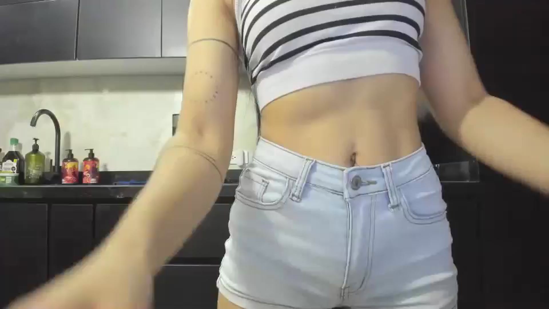 Gallery image thumbnail from Kattgalle's myfreecams stream on, 11/22/2025, 23:34 image 1 of 20