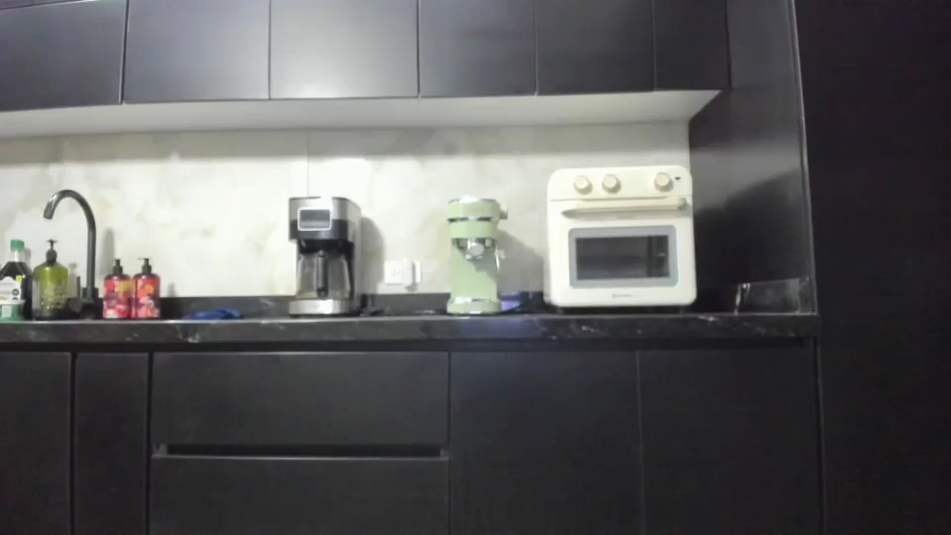 Gallery image thumbnail from Kattgalle's myfreecams stream on, 11/24/2025, 06:30 image 2 of 20