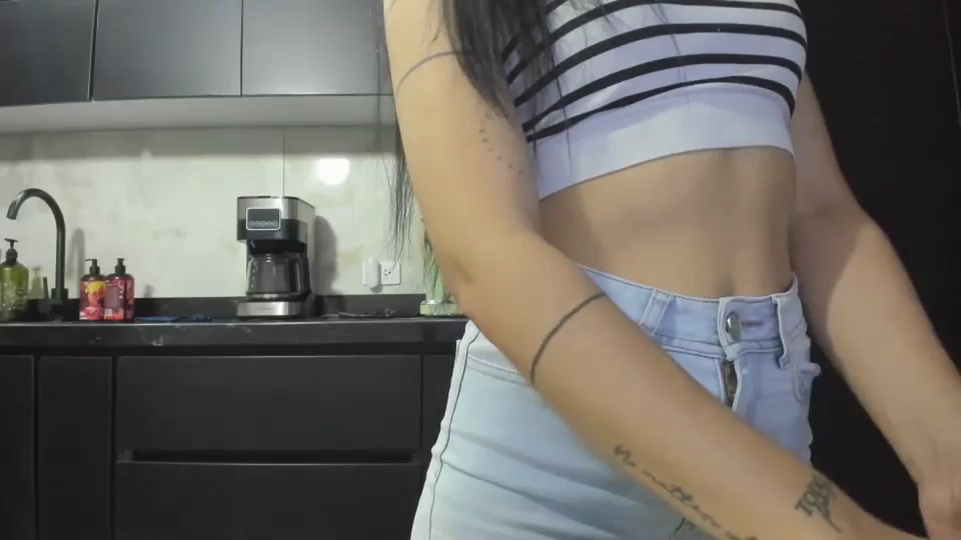 Gallery image thumbnail from Kattgalle's myfreecams stream on, 12/04/2025, 24:33 image 20 of 20