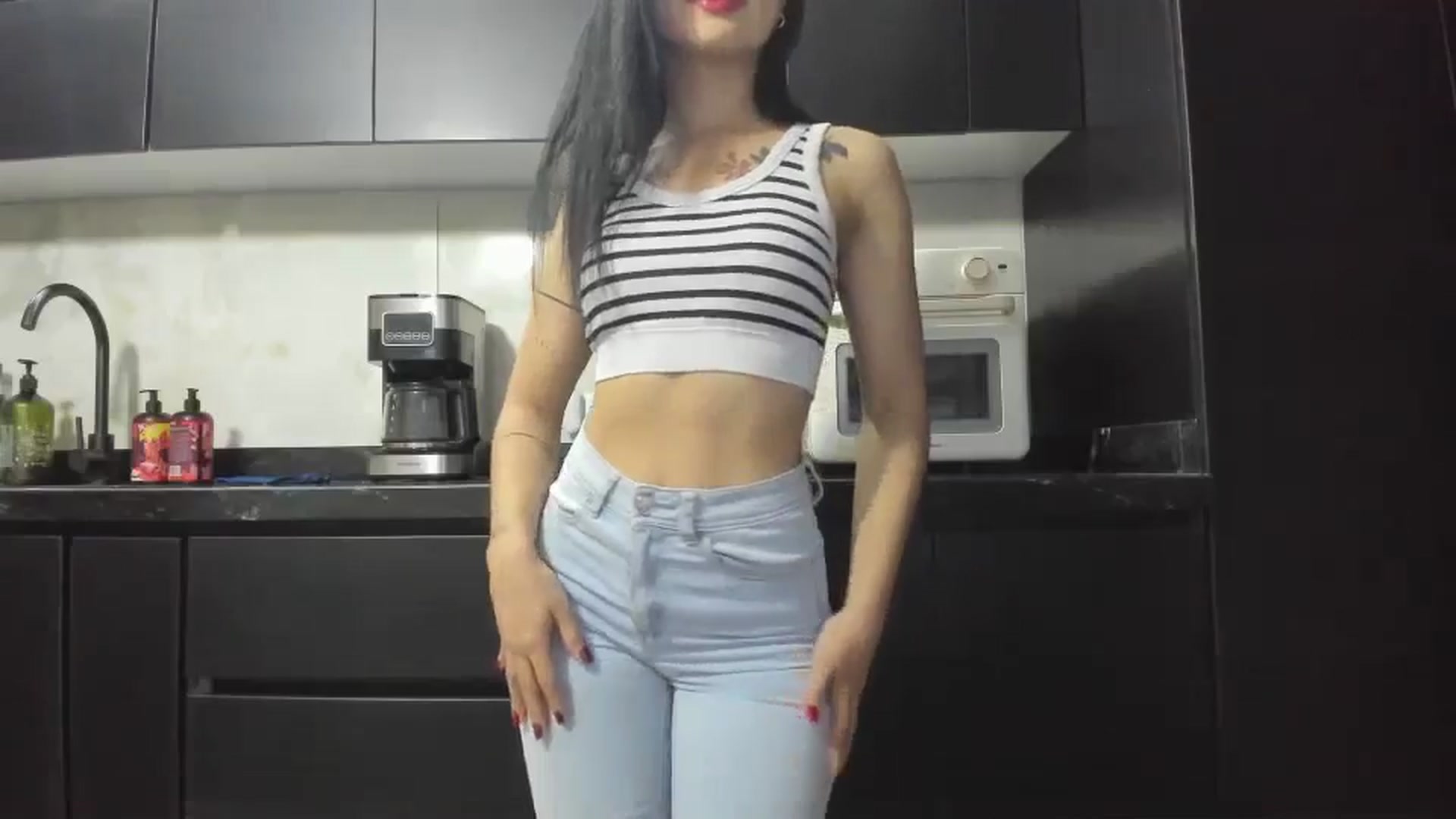 Gallery image thumbnail from Kattgalle's myfreecams stream on, 12/04/2025, 24:33 image 10 of 20