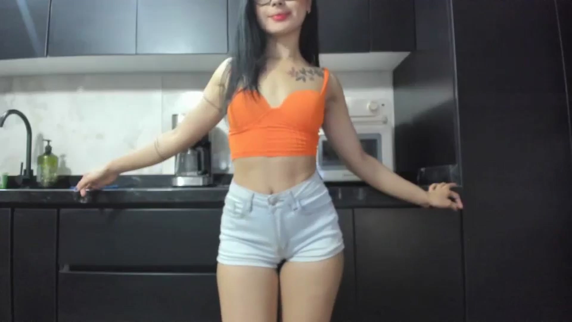 Gallery image thumbnail from Kattgalle's myfreecams stream on, 12/18/2025, 08:08 image 15 of 20