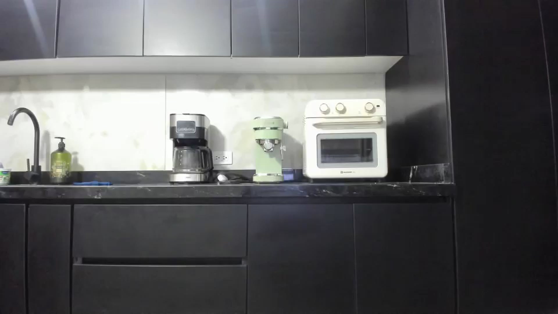 Gallery image thumbnail from Kattgalle's myfreecams stream on, 12/27/2025, 02:27 image 16 of 20