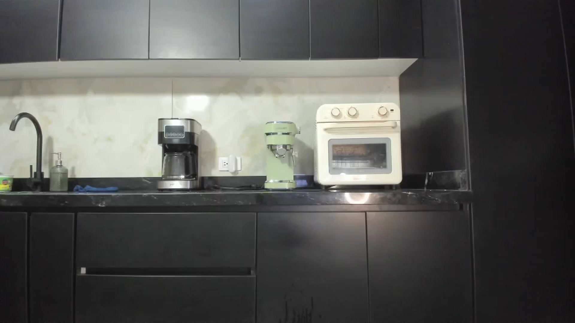 Gallery image thumbnail from Kattgalle's myfreecams stream on, 01/08/2026, 02:49 image 18 of 20