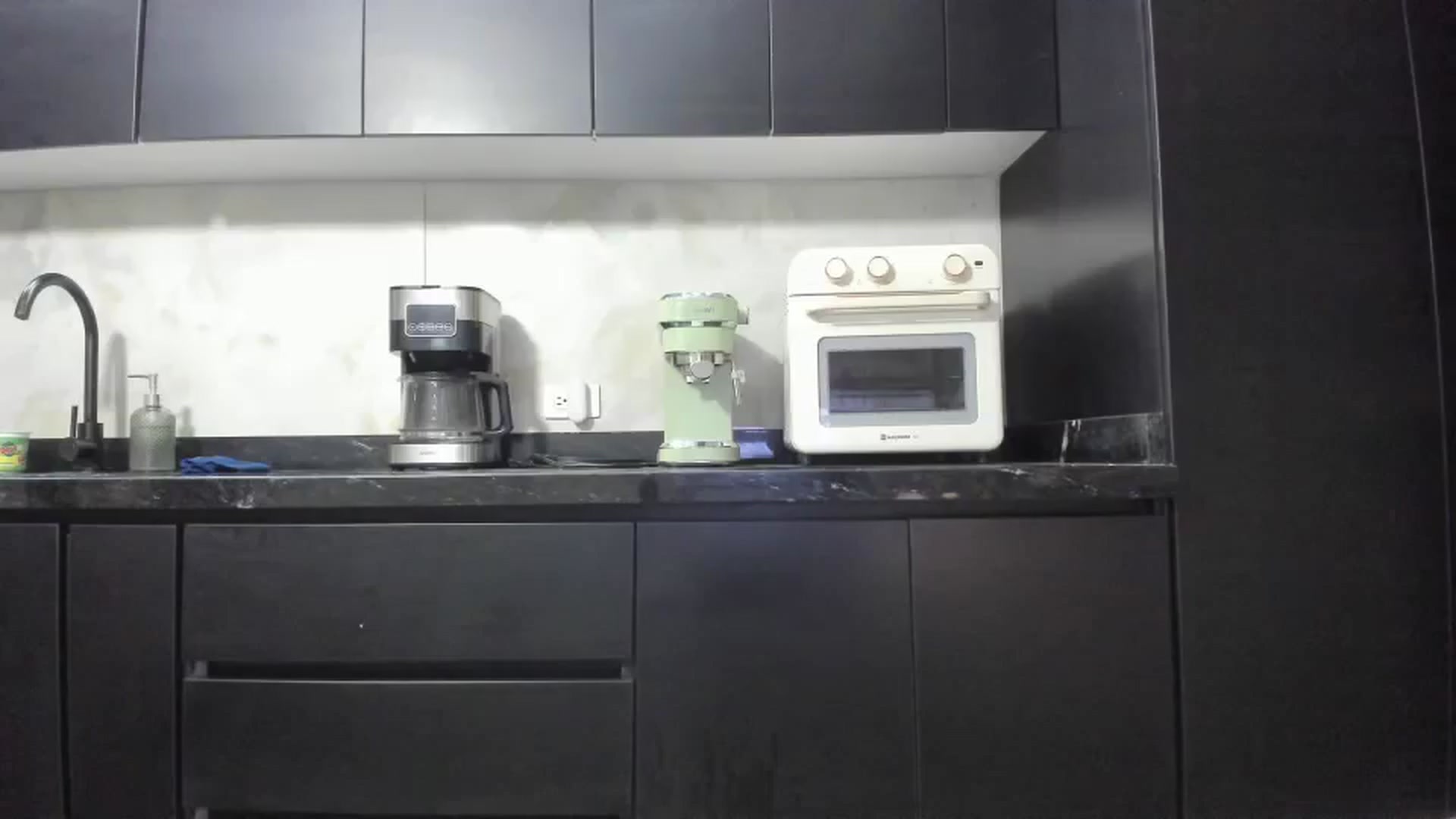 Gallery image thumbnail from Kattgalle's myfreecams stream on, 01/10/2026, 01:43 image 1 of 20