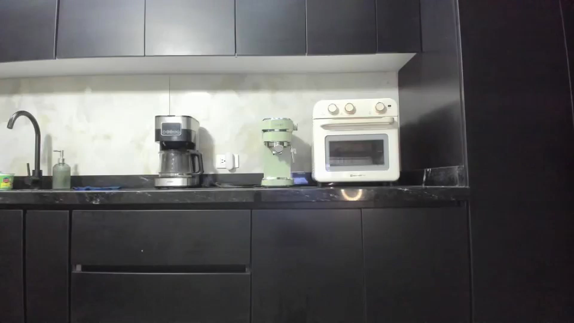 Gallery image thumbnail from Kattgalle's myfreecams stream on, 01/10/2026, 05:00 image 11 of 20