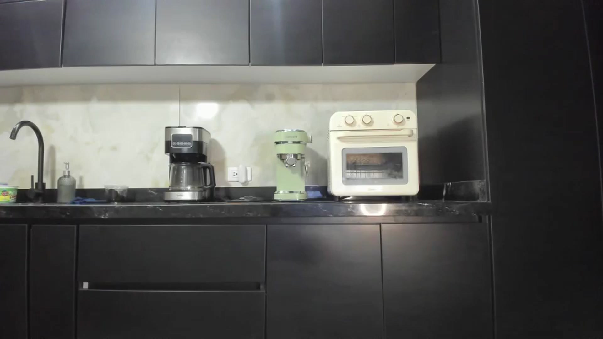 Gallery image thumbnail from Kattgalle's myfreecams stream on, 01/13/2026, 02:43 image 16 of 20