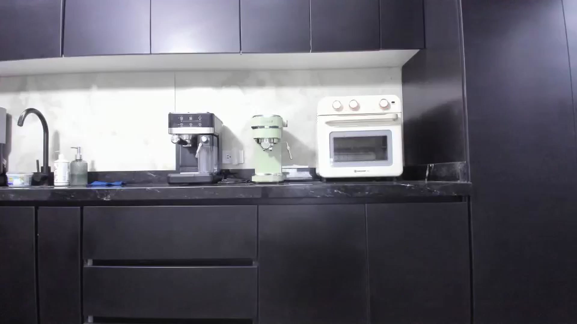 Gallery image thumbnail from Kattgalle's myfreecams stream on, 01/29/2026, 22:00 image 19 of 20