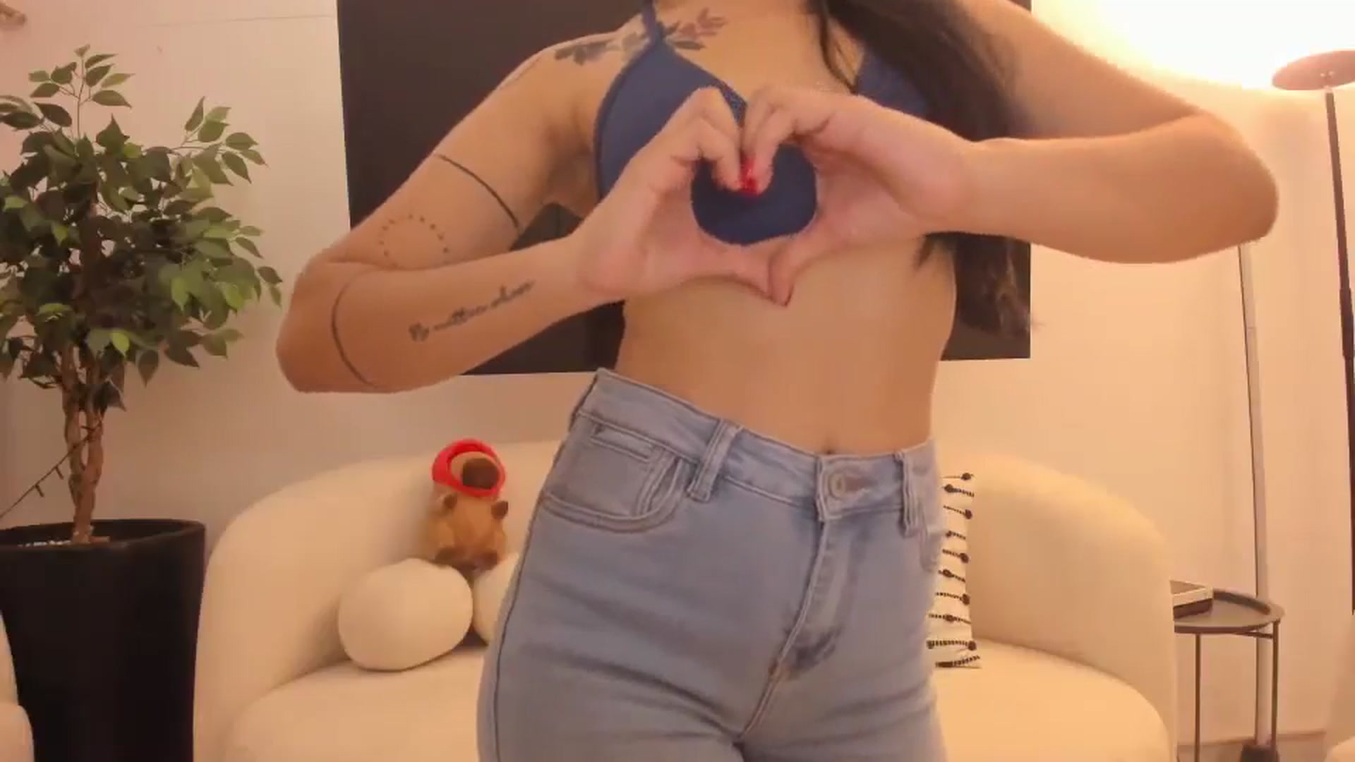 Gallery image thumbnail from Kattgalle's myfreecams stream on, 02/18/2026, 03:07 image 6 of 20