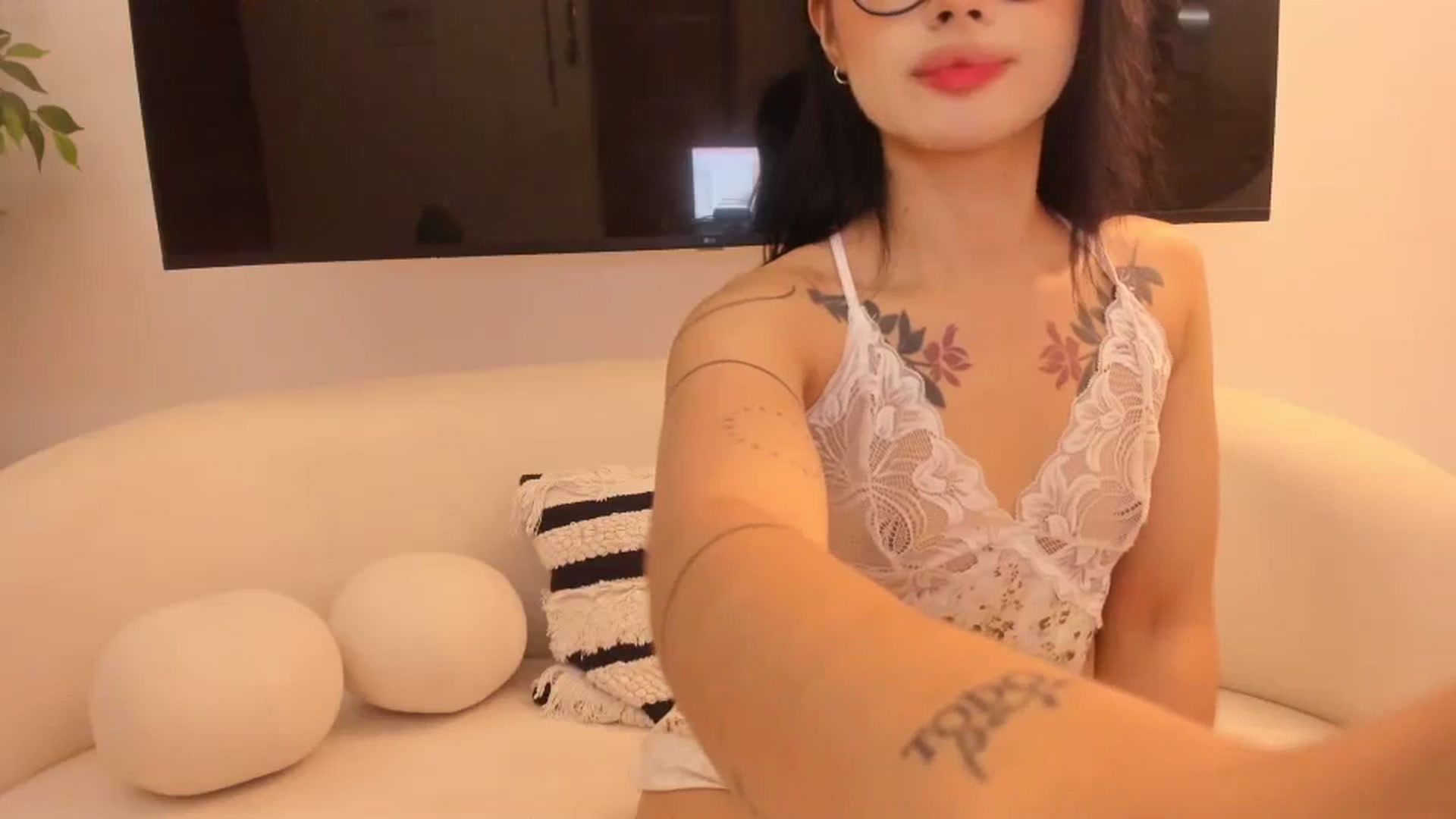Gallery image thumbnail from Kattgalle's myfreecams stream on, 02/24/2026, 07:22 image 15 of 20