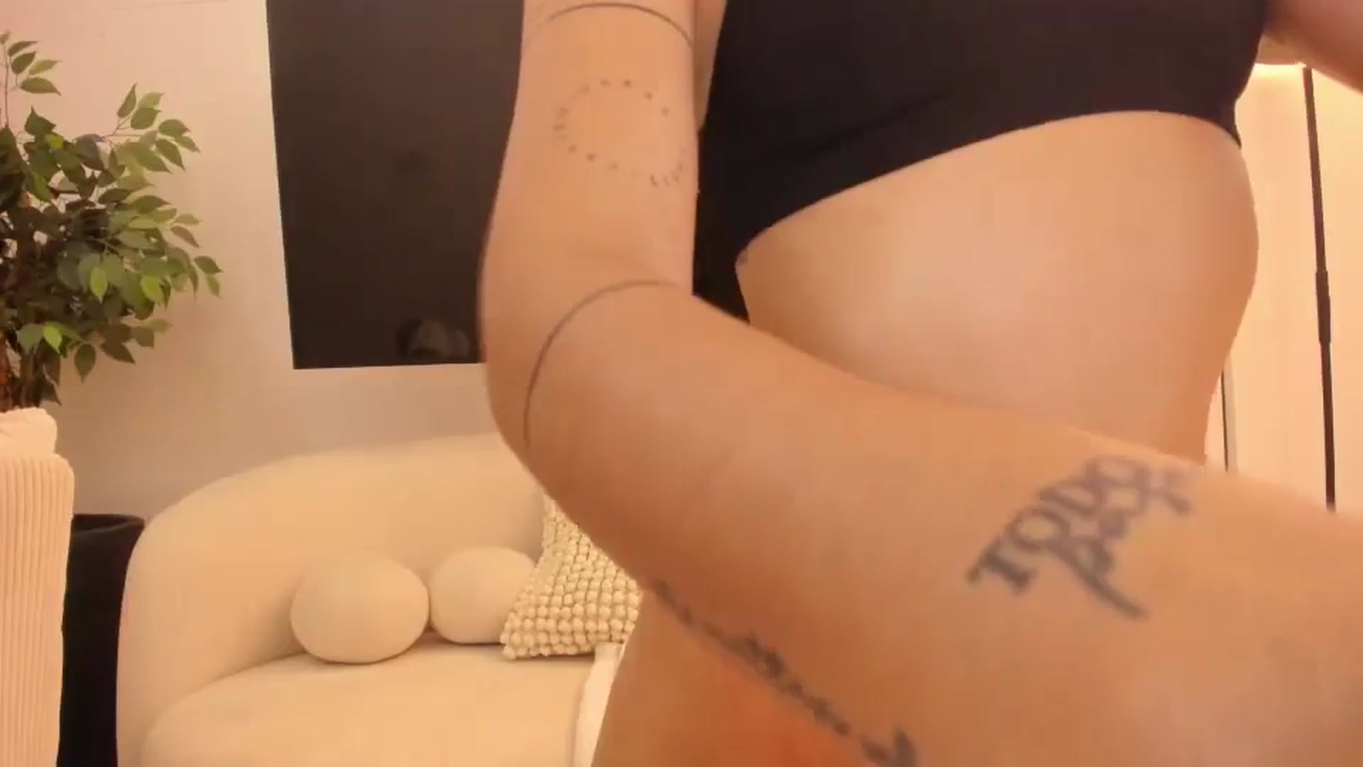 Gallery image thumbnail from Kattgalle's myfreecams stream on, 02/26/2026, 06:14 image 16 of 20