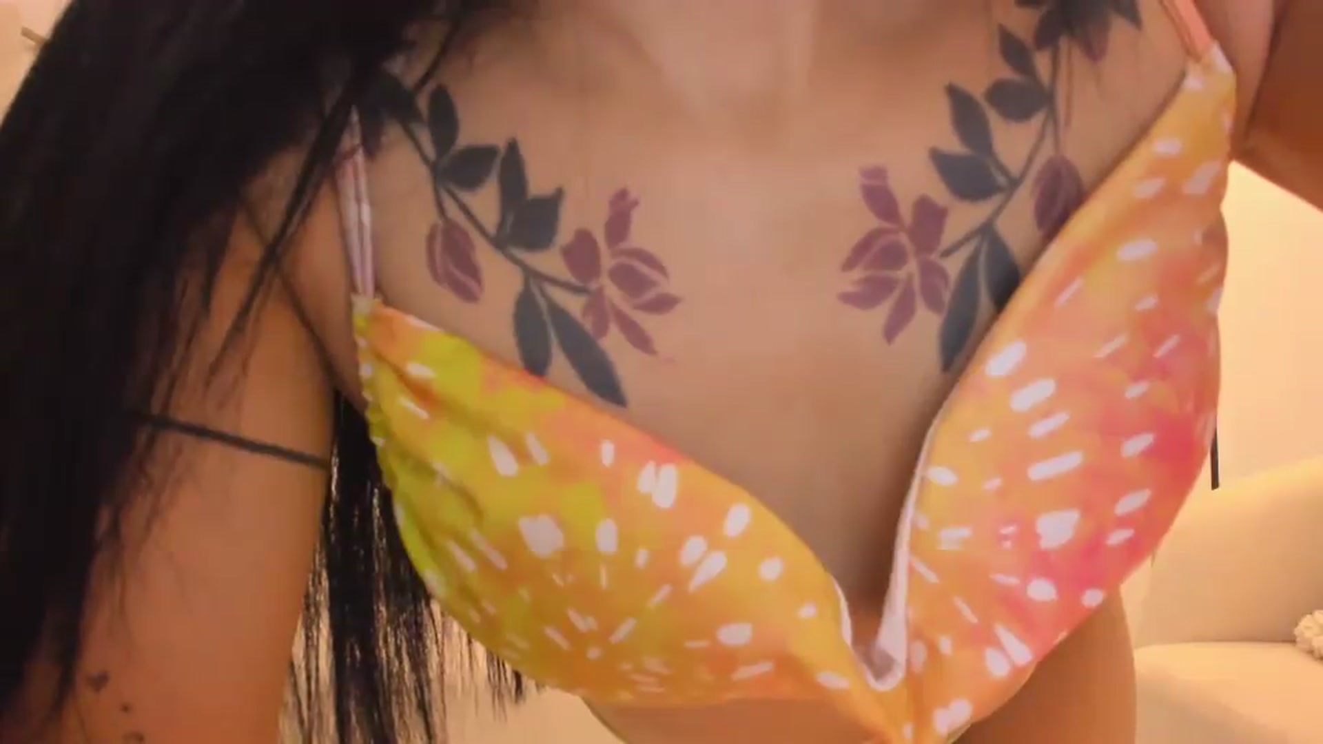Gallery image thumbnail from Kattgalle's myfreecams stream on, 04/03/2026, 06:34 image 12 of 20