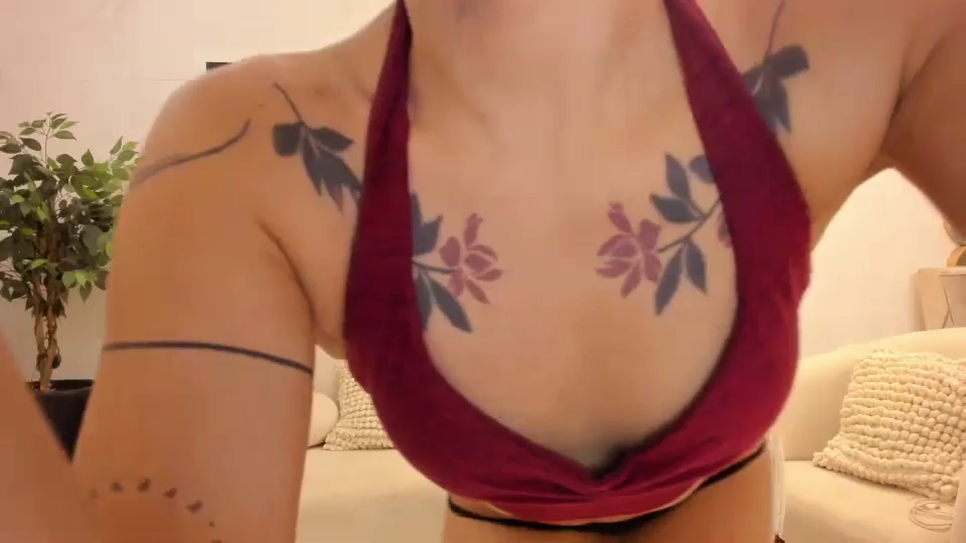 Gallery image thumbnail from Kattgalle's myfreecams stream on, 04/15/2026, 01:43 image 7 of 20