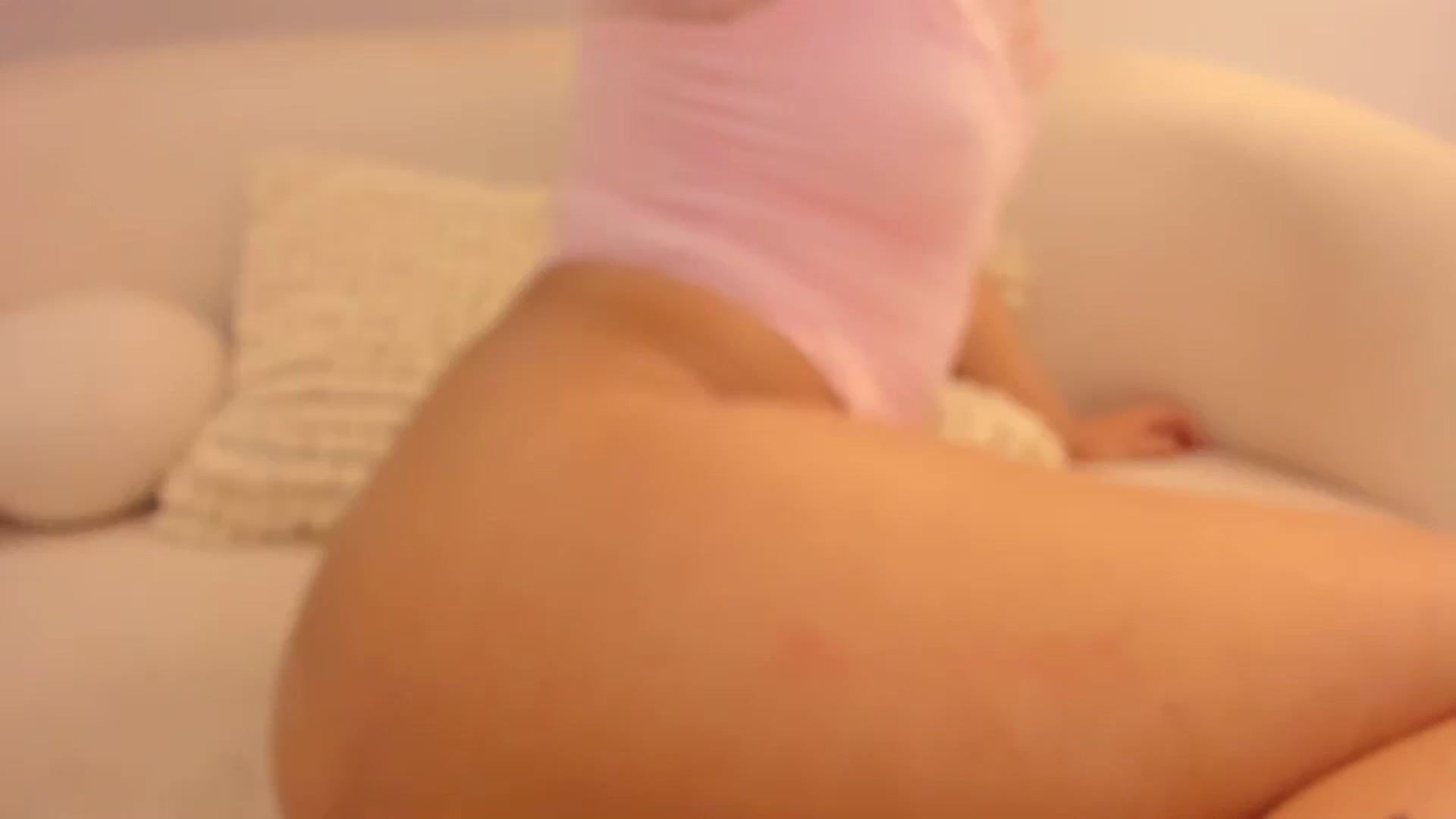 Gallery image thumbnail from Kattgalle's myfreecams stream on, 04/16/2026, 03:05 image 11 of 20