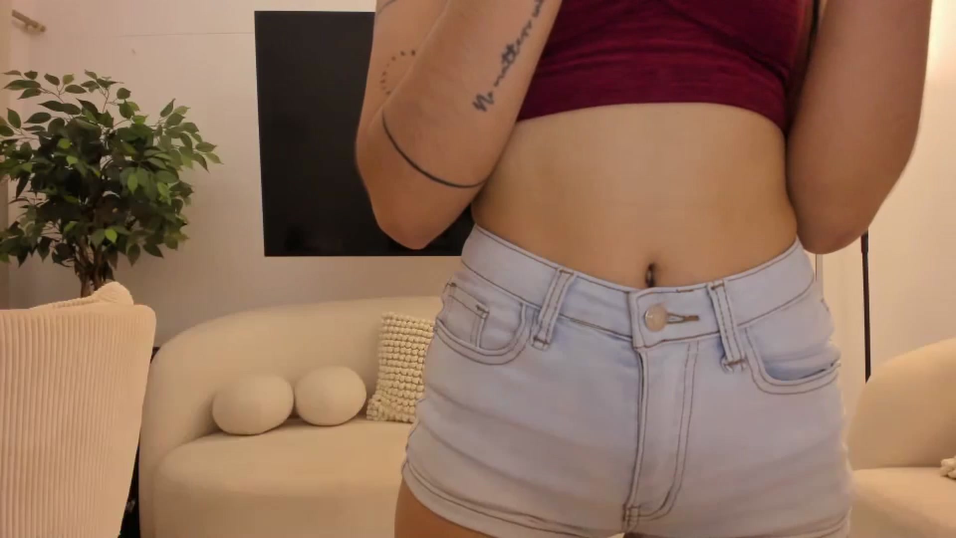 Gallery image thumbnail from Kattgalle's myfreecams stream on, 04/21/2026, 01:14 image 2 of 20