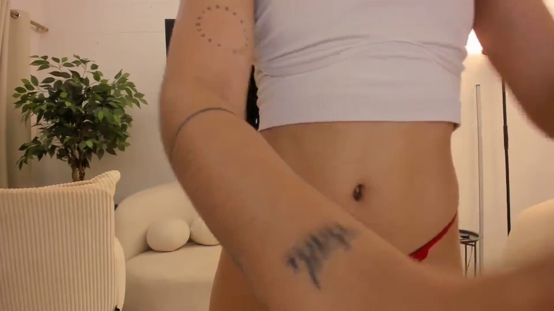 Gallery image thumbnail from Kattgalle's myfreecams stream on, 04/24/2026, 06:10 image 17 of 20