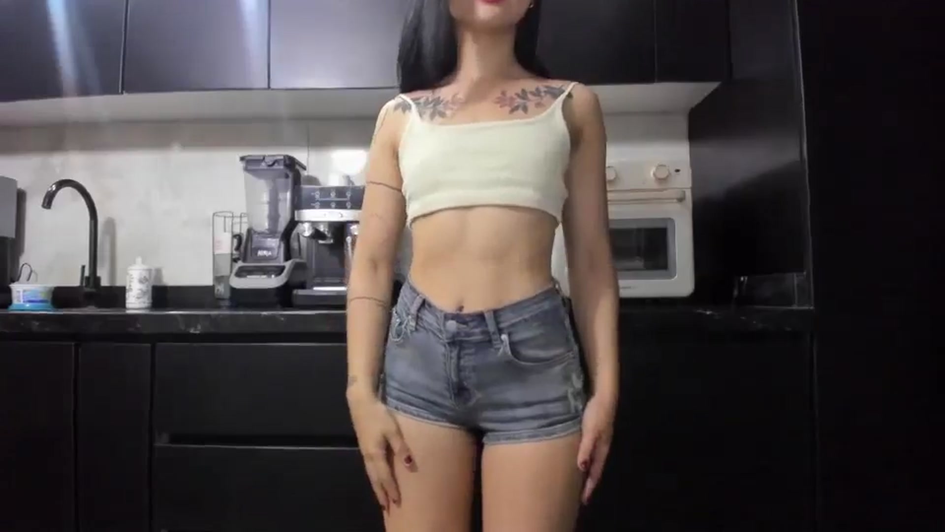 Gallery image thumbnail from Kattgalle's myfreecams stream on, 05/02/2026, 01:46 image 18 of 20