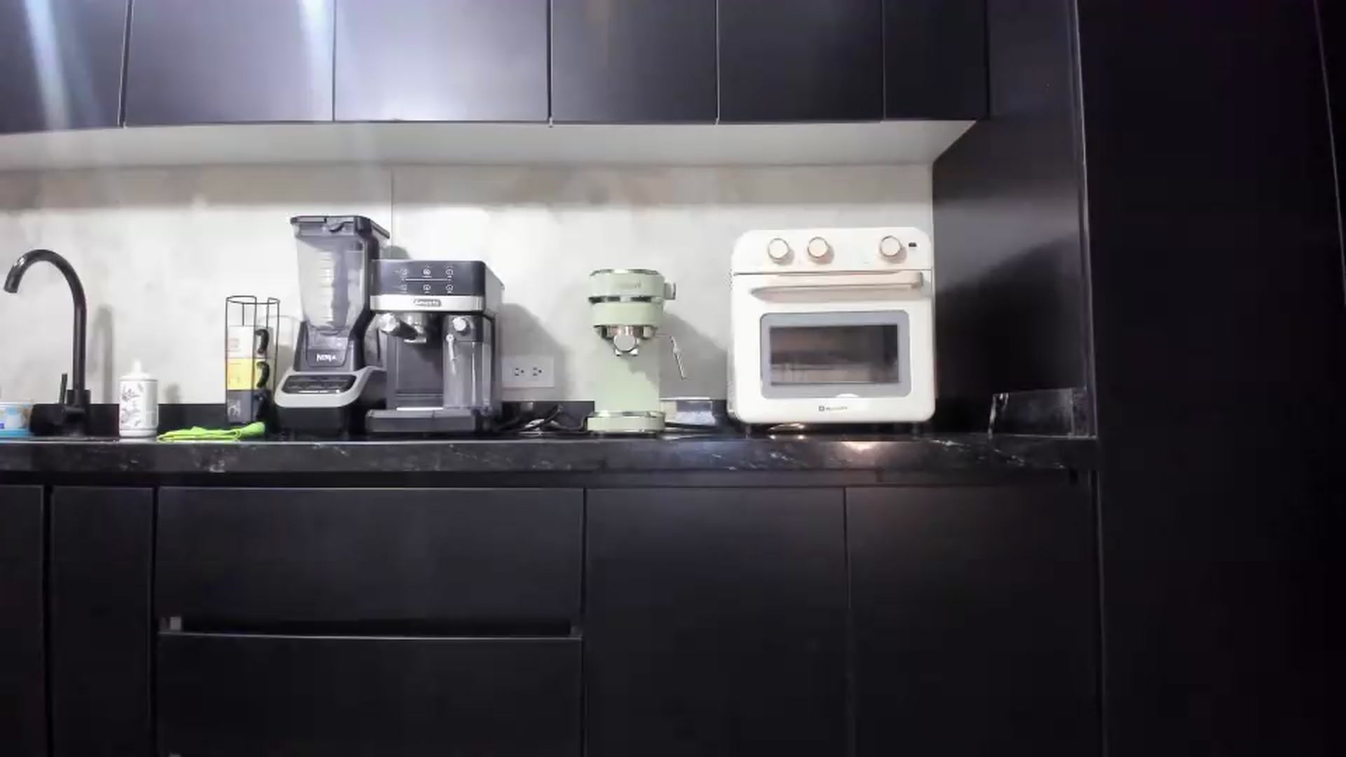 Gallery image thumbnail from Kattgalle's myfreecams stream on, 05/05/2026, 01:33 image 6 of 20