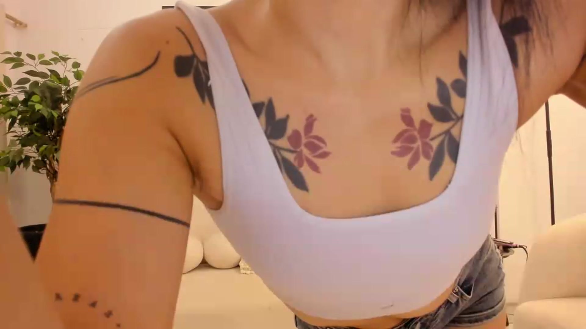 Gallery image thumbnail from Kattgalle's myfreecams stream on, 05/13/2026, 03:35 image 3 of 20
