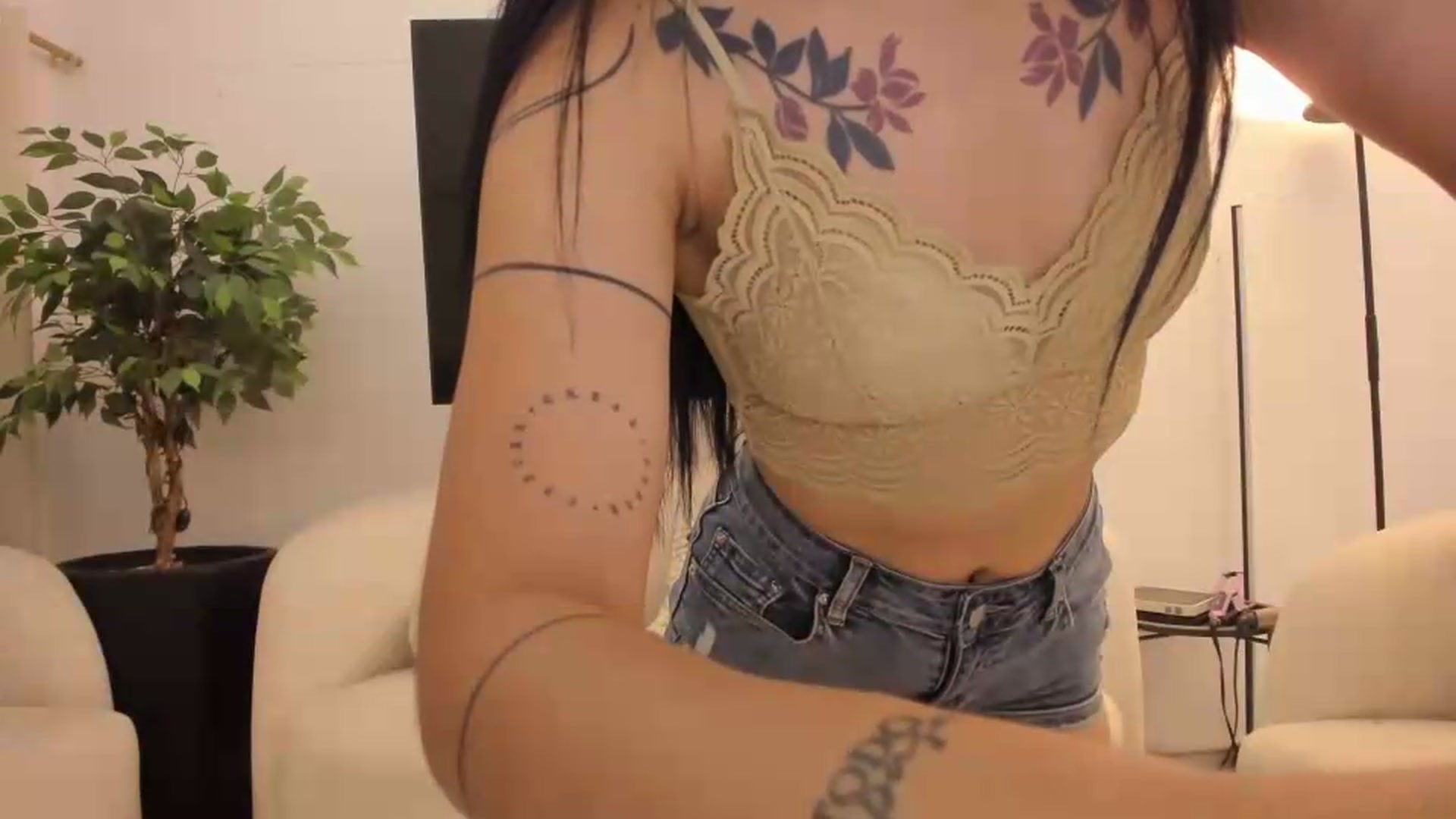 Gallery image thumbnail from Kattgalle's myfreecams stream on, 05/19/2026, 19:09 image 20 of 20