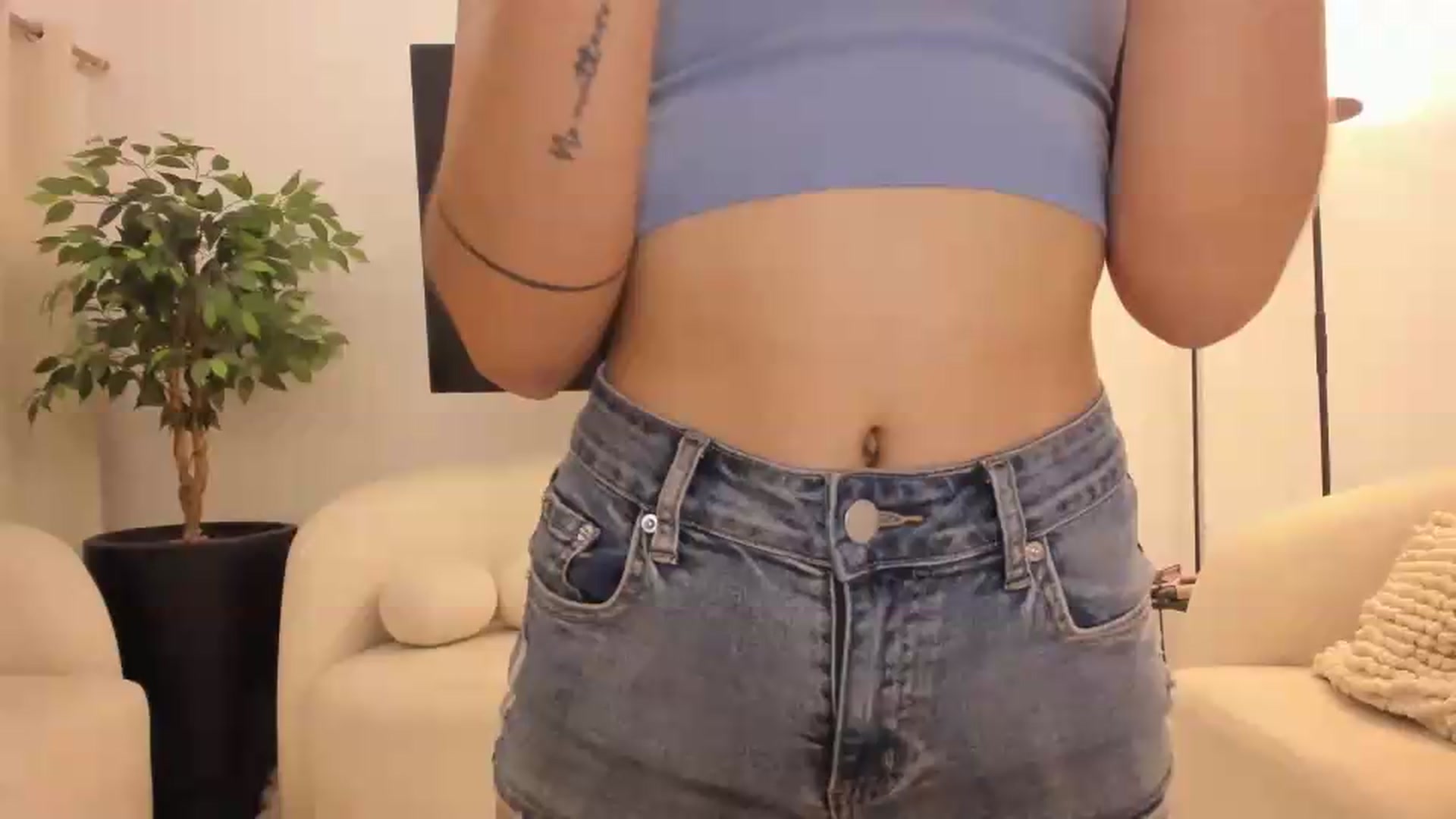 Gallery image thumbnail from Kattgalle's myfreecams stream on, 06/05/2026, 24:12 image 8 of 20